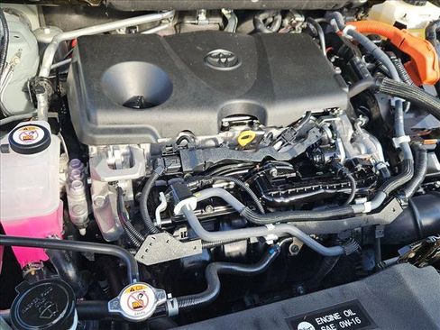 Used 2020 Toyota RAV4 XLE image 21