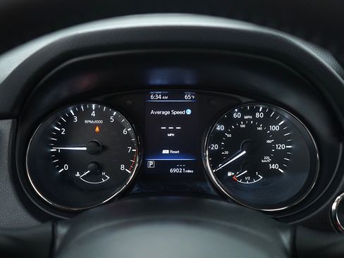 Used 2019 Nissan Rogue SV w/ Sun & Sound Touring Package image 24