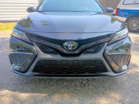 Used 2023 Toyota Camry SE w/ Convenience Package FWD image 4