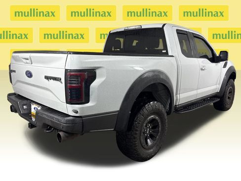 Used 2017 Ford F150 Raptor w/ Equipment Group 802A Luxury AWD/4WD image 4