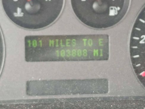 Used 2004 Ford Taurus SEL FWD image 9