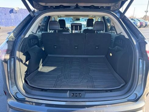 Used 2020 Ford Edge Titanium image 12