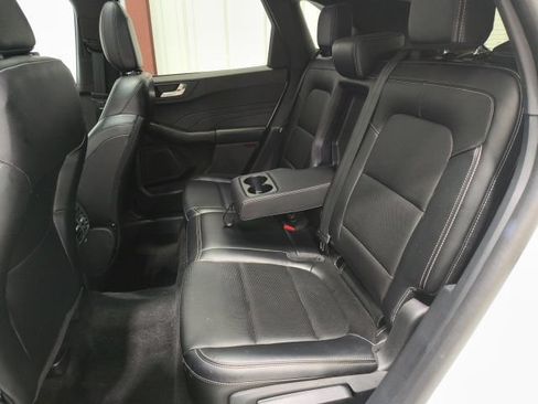 Certified 2023 Ford Escape Platinum AWD/4WD image 17