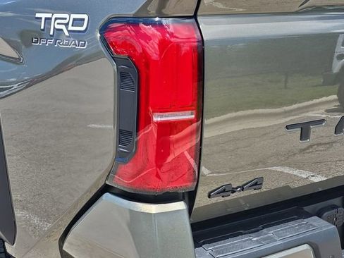 New 2026 Toyota Tacoma TRD Off-Road AWD/4WD image 33