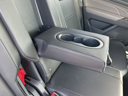 Certified 2023 Volkswagen Atlas SE image 43