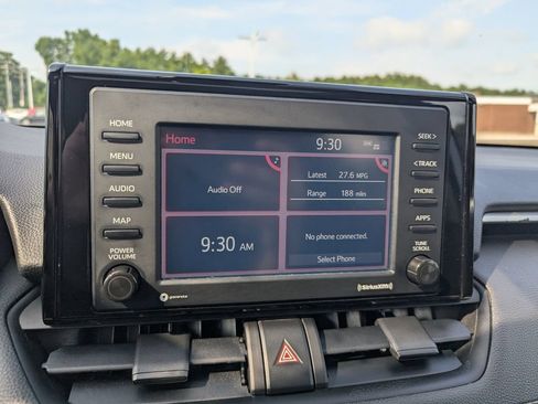 Used 2022 Toyota RAV4 XLE w/ Convenience Package FWD image 23