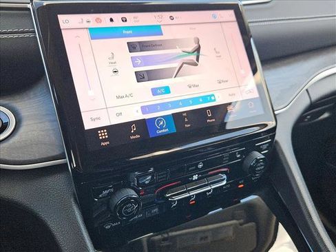 Used 2022 Jeep Grand Cherokee L Limited w/ Trailer Tow Group (B) image 14