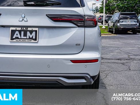 Used 2025 Mitsubishi Outlander SE FWD image 18