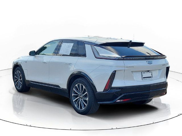 Used 2024 Cadillac Lyriq Sport w/ LPO, Floor Liner Package AWD/4WD image 4