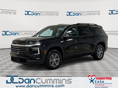 New 2026 Chevrolet Traverse LT w/ Driver Confidence Package AWD/4WD image 1