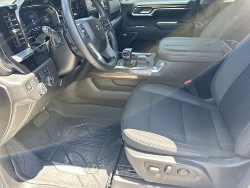 Certified 2024 Chevrolet Silverado 1500 RST w/ Convenience Package II AWD/4WD image 11