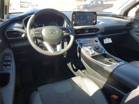 Used 2021 Hyundai Santa Fe SE image 10