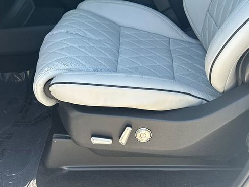 New 2026 Lincoln Navigator Black Label image 11