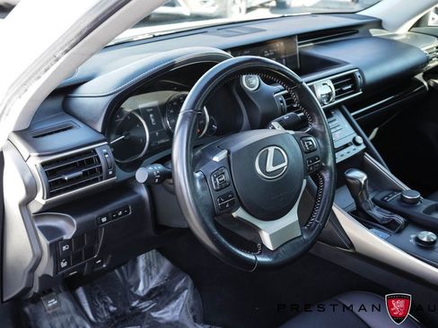 Used 2018 Lexus IS 300 AWD image 24