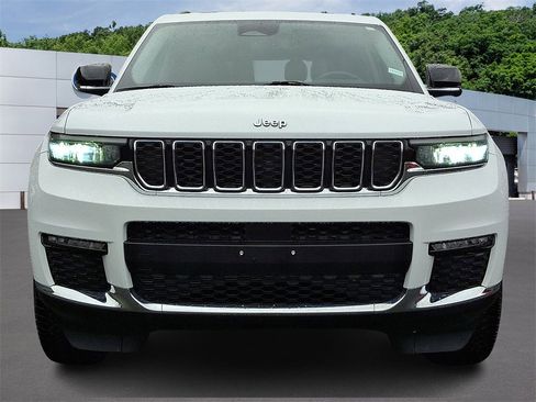 Used 2021 Jeep Grand Cherokee L Limited image 2