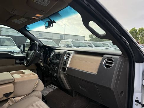 Used 2014 Ford F150 XLT w/ XLT Chrome Package AWD/4WD image 9