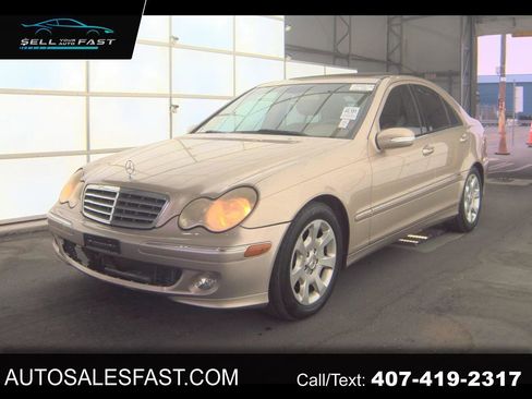 Used 2005 Mercedes-Benz C 320 Sedan w/ Sunroof Pkg image 1