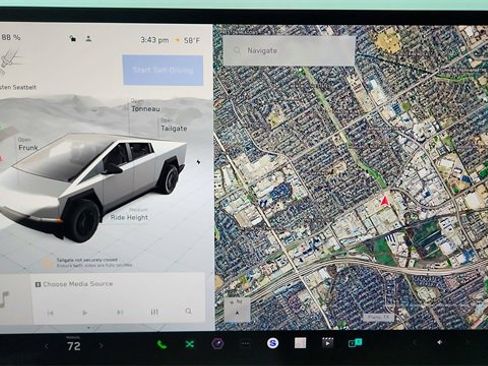 Used 2024 Tesla Cybertruck AWD Crew Cab image 40