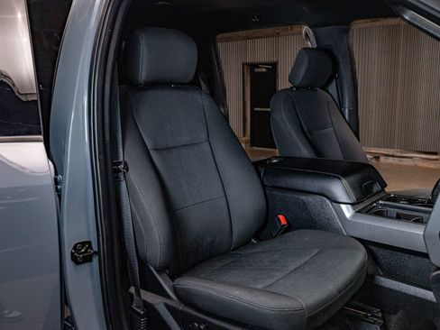 Used 2019 Ford F150 Lariat image 23