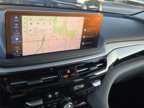 Certified 2025 Acura MDX SH-AWD w/Tech image 6