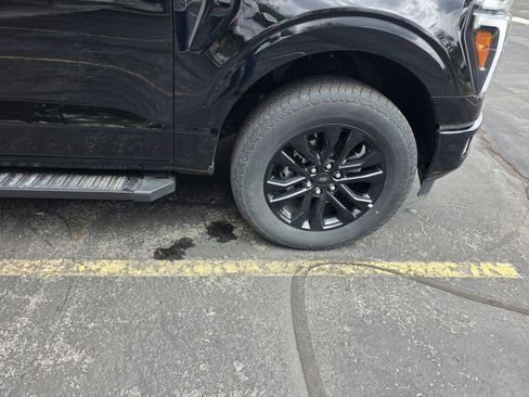 Used 2024 Ford F150 Lariat AWD/4WD image 23