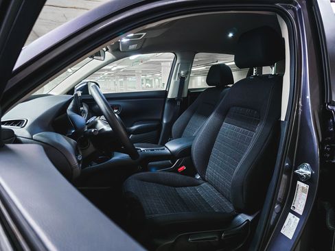 Used 2026 Honda HR-V LX image 16