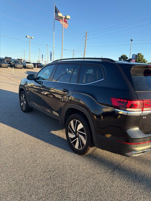 Used 2025 Volkswagen Atlas SE FWD image 6