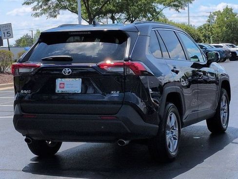 Used 2025 Toyota RAV4 XLE AWD/4WD image 5