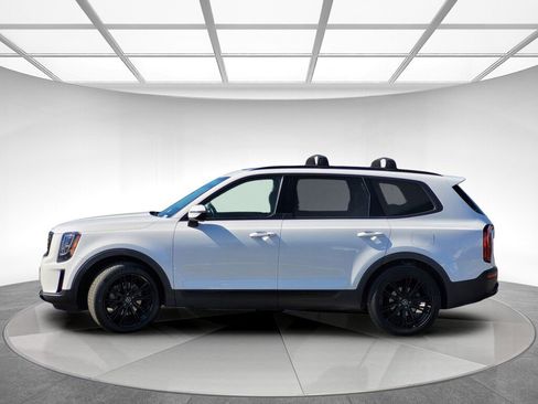 Used 2021 Kia Telluride EX w/ EX Premium Package image 6