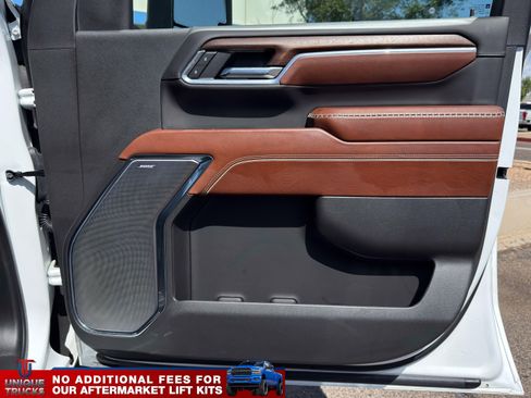 Used 2024 GMC Sierra 3500 Denali Ultimate AWD/4WD image 30