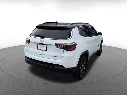 Used 2025 Jeep Compass Limited image 15