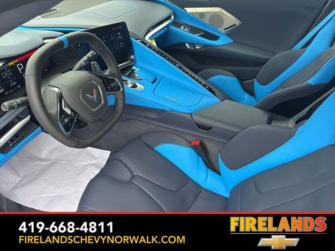 New 2025 Chevrolet Corvette Stingray Premium Cpe w/ Z51 Performance Package image 13