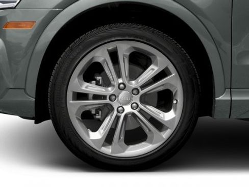 Used 2016 Audi Q3 2.0T Premium Plus w/ Technology Package image 10