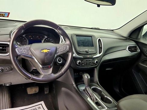 Used 2020 Chevrolet Equinox LT w/ Driver Convenience Package FWD image 11