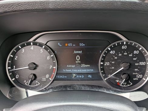 Certified 2024 Nissan Frontier SL w/ Technology Package image 19