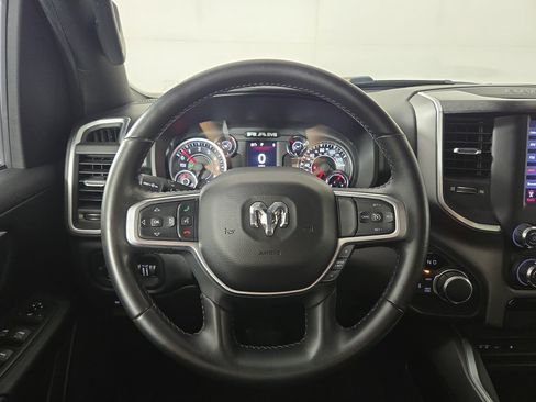 Used 2019 RAM 1500 Big Horn AWD/4WD image 13