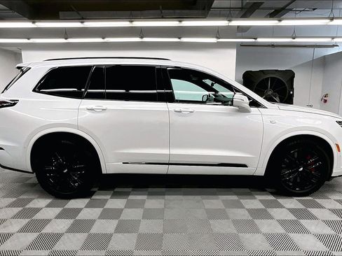 Used 2024 Cadillac XT6 Sport w/ LPO, ONYX Package AWD/4WD image 15