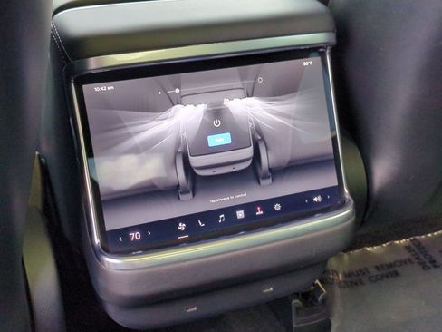 Used 2023 Tesla Model S AWD/4WD image 18