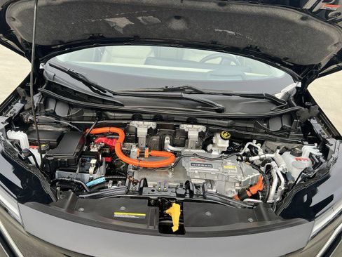 Used 2023 Nissan Ariya AWD image 31