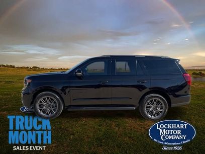 New 2026 Ford Expedition Platinum w/ Stealth Appearance Package