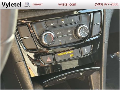 Certified 2022 Buick Encore Preferred w/ Safety Package image 28