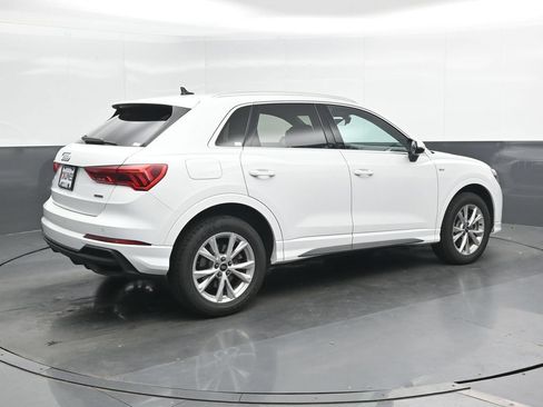 Used 2024 Audi Q3 2.0T Premium AWD/4WD image 3