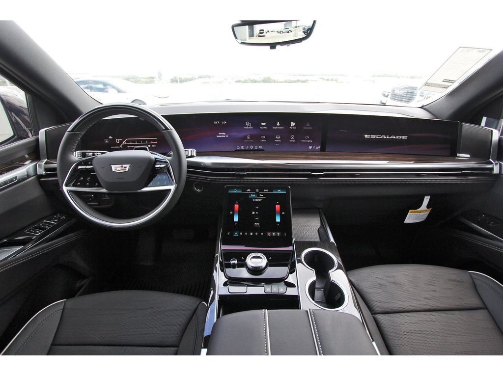 New 2027 Cadillac Escalade ESV Luxury RWD image 9