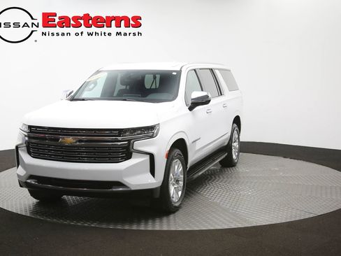 Used 2023 Chevrolet Suburban Premier RWD image 57