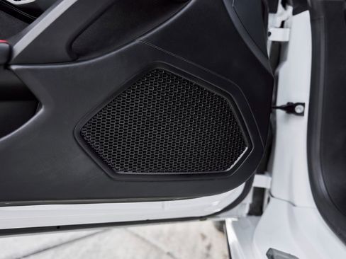 Used 2020 Lamborghini Huracan EVO image 34