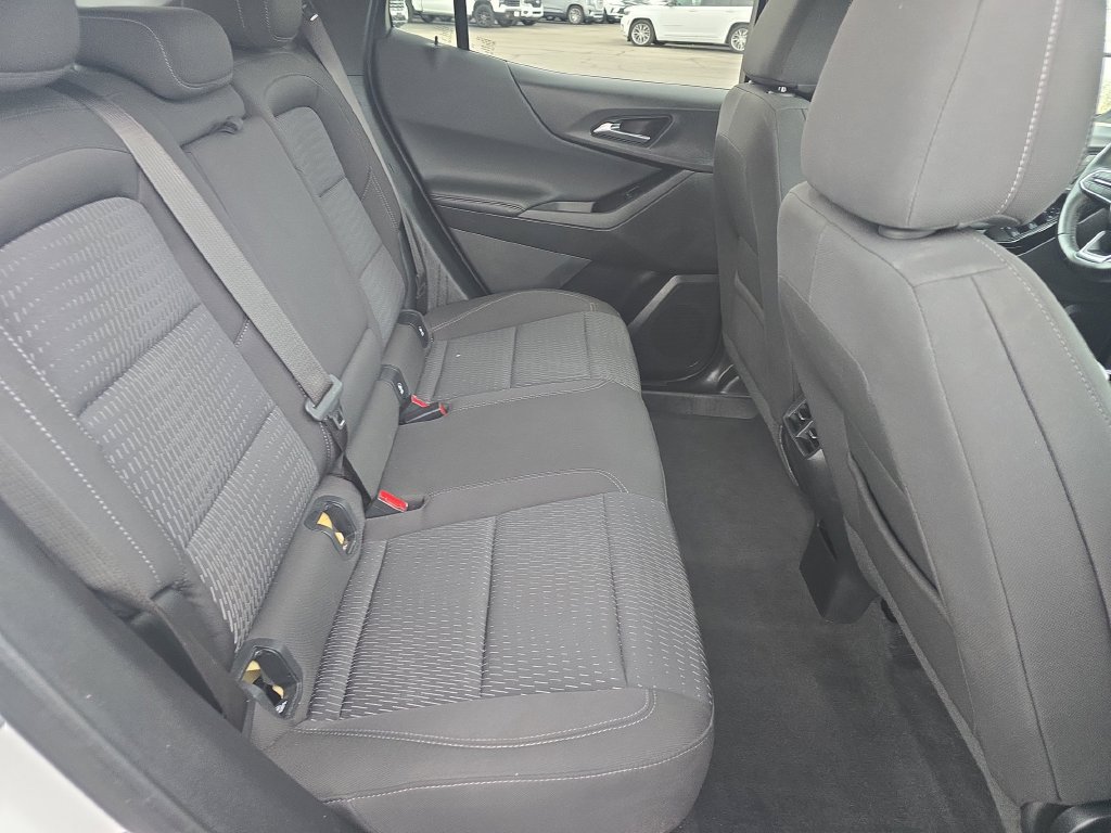Used 2025 Chevrolet Equinox LT FWD image 15