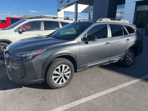 Used 2025 Subaru Outback Premium w/ Popular Package #1A image 30