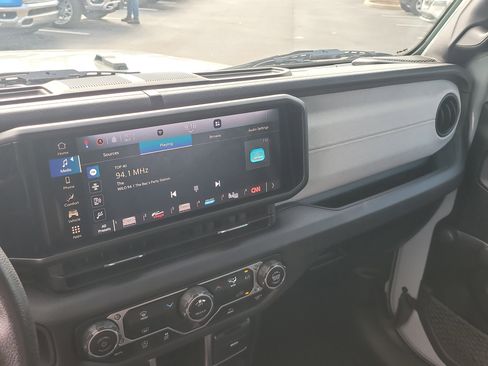 Used 2024 Jeep Wrangler Sport image 18