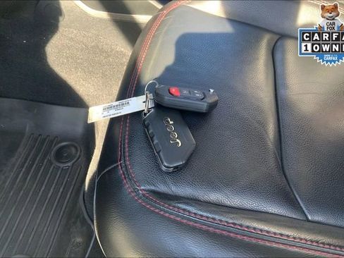 Used 2021 Jeep Wrangler Unlimited Rubicon w/ Xtreme Recon 35" Tire Package image 10