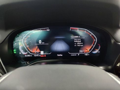 Used 2025 BMW 330i xDrive Sedan w/ M Sport Package image 15